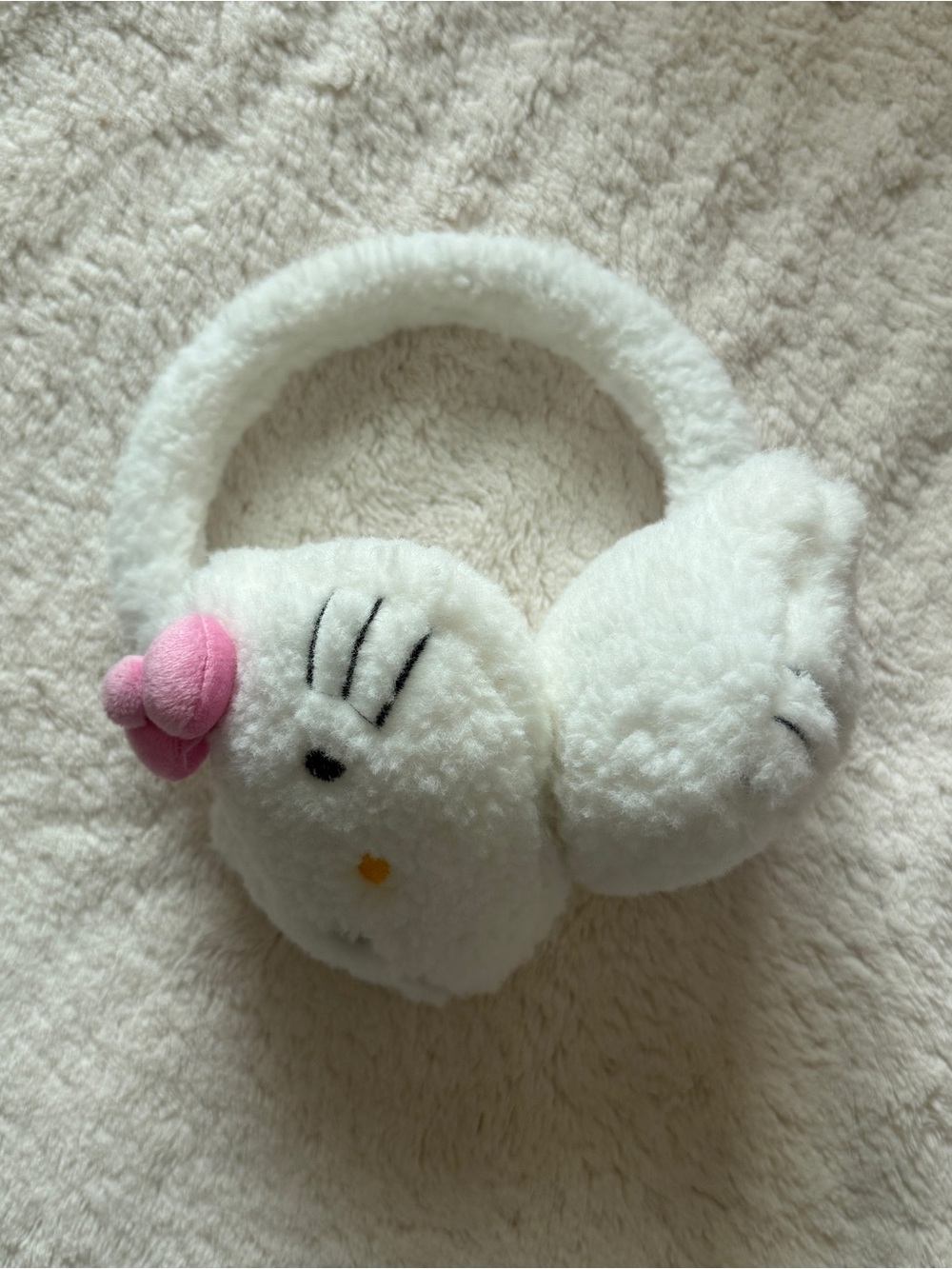 hello kitty earmuffs